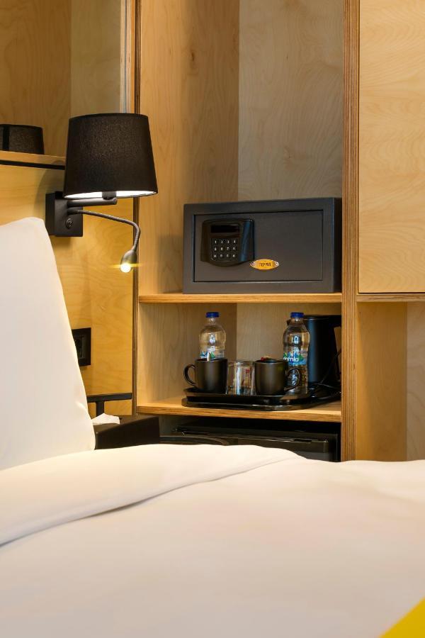 Trip Park Hotel Istanbul Bagian luar foto